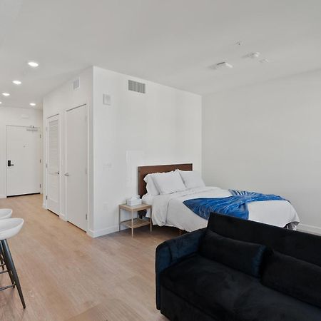 Bright Studio On Sunset Blvd, Free Parking, Gym, And Pool Los Angeles Eksteriør billede