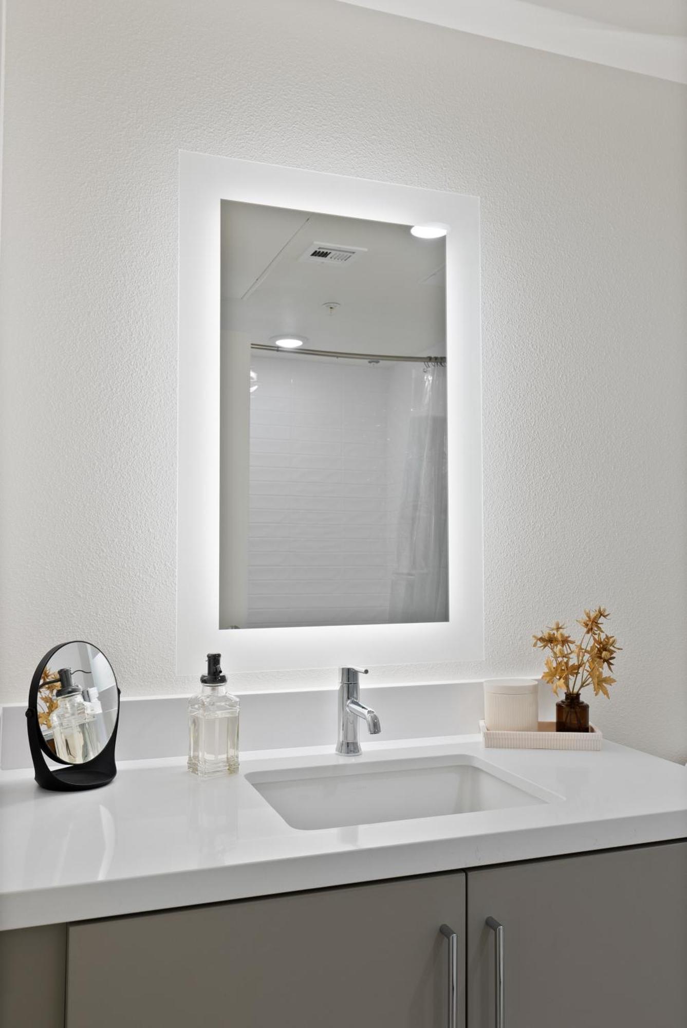Bright Studio On Sunset Blvd, Free Parking, Gym, And Pool Los Angeles Eksteriør billede