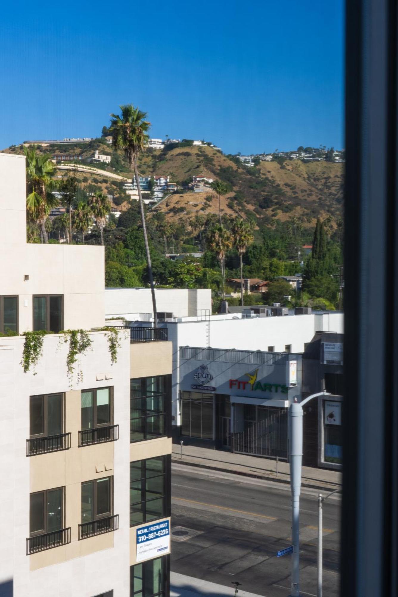 Bright Studio On Sunset Blvd, Free Parking, Gym, And Pool Los Angeles Eksteriør billede