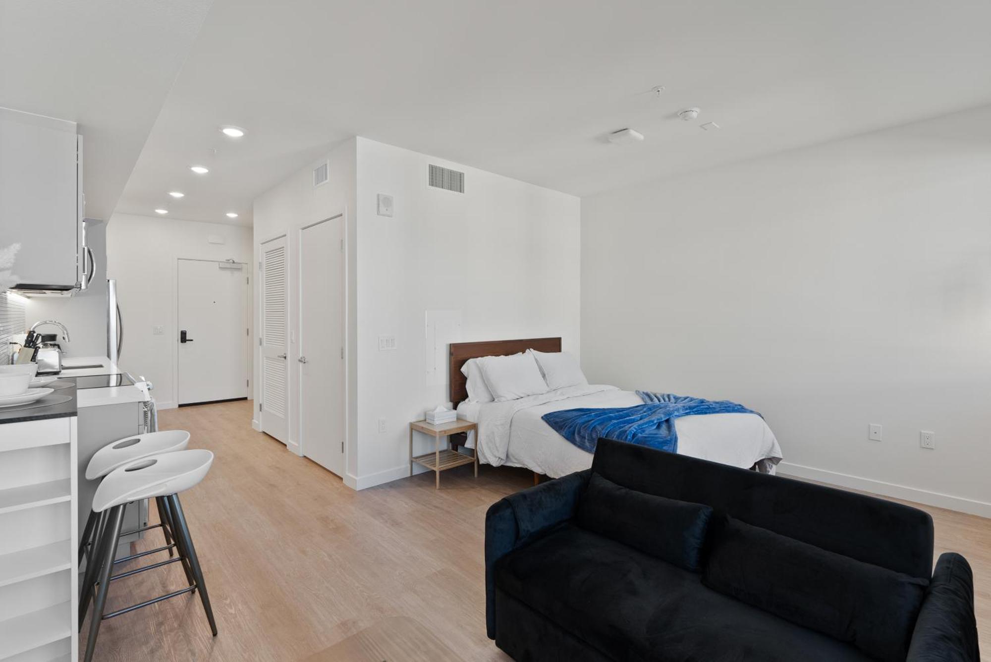 Bright Studio On Sunset Blvd, Free Parking, Gym, And Pool Los Angeles Eksteriør billede